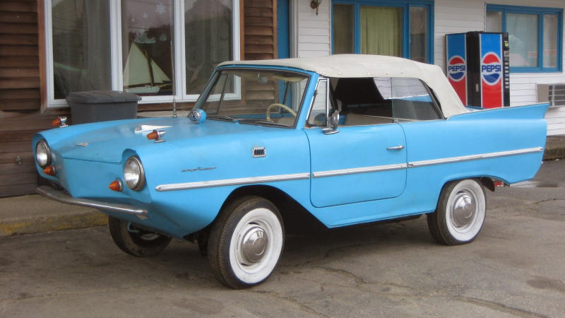 Illustration for article titled Buy This Classic Amphicar And Rule The Seas